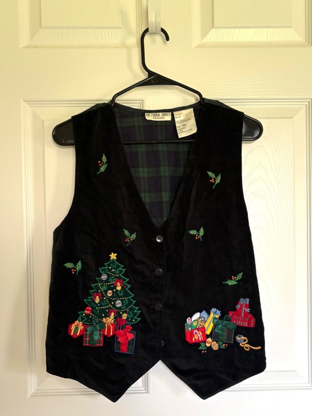 Vintage 90s Victoria Jones Womens PM Christmas Vest Black Velvet Plaid Holiday